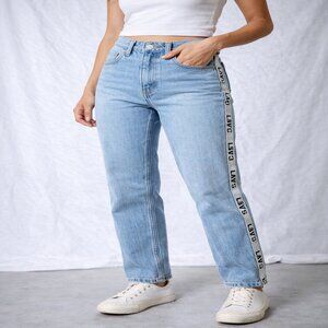 Levi’s Light Wash Jeans with‎ Side Logo Stripe Straight Leg Sz 24/26